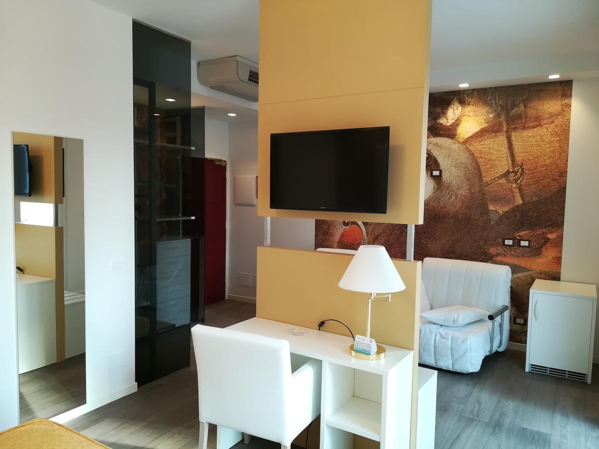 Hotel Majestic Lido di Jesolo Exterior photo